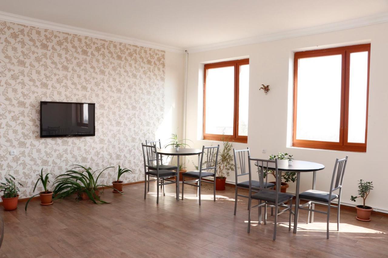 Seva Guesthouse And Cottages Bjurakan Kültér fotó